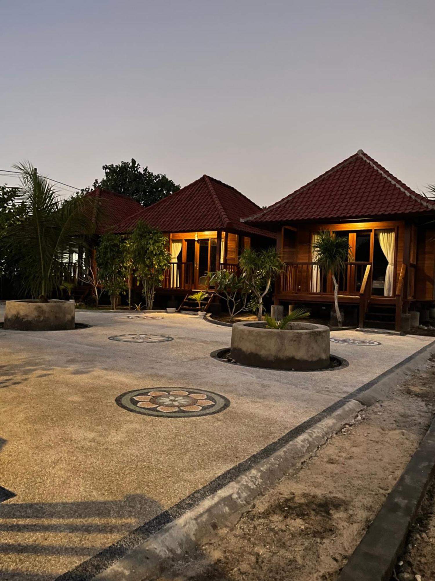Mangrove Beach Hut Нуса Лембонган Екстериор снимка