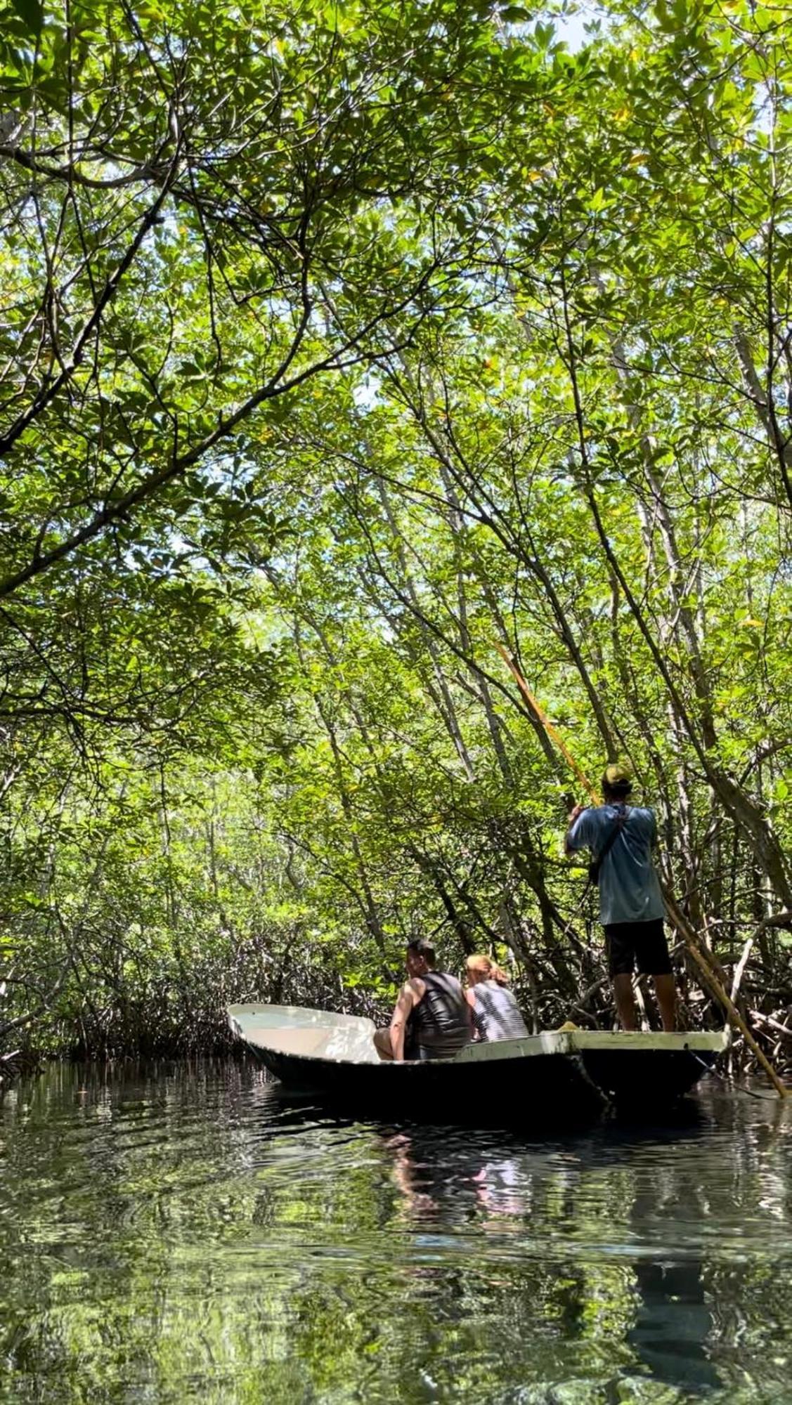 Mangrove Beach Hut Нуса Лембонган Екстериор снимка